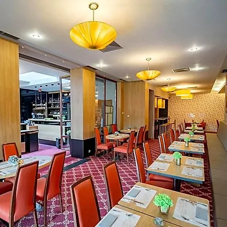 Maxmilian Lifestyle Hotel 4*