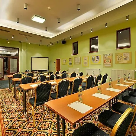 Maxmilian Lifestyle 4* Bobnice
