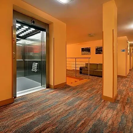 Maxmilian Lifestyle Bobnice
